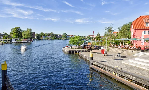 Malchow Deutschland Juli 2017 Wasserstraße Der Stadt Malchow Bundesland Mecklenburg lizenzfreie Stockfotos