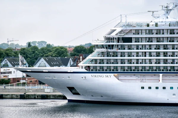 Rostock Warnemunde Alemanha Juli 2017 Navio Cruzeiro Viking Sky Viking — Fotografia de Stock