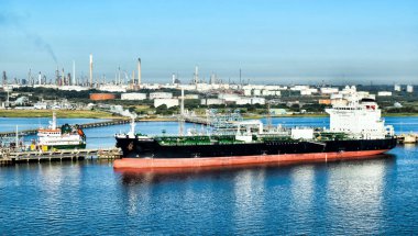 Fawley, Birleşik Krallık 6 Ağustos 2018: BRITISH CIRUS tankeri Fawley 'deki ExxonMobil rafinerisinin iskelesine demirlemiştir.)