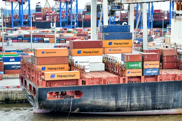 Hamburg August 2018 Ein Containerschiff Von Hapag Lloyd Hat Terminal — Stockfoto