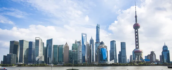 Belle Shanghai Pudong skyline au crépuscule — Photo
