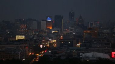 Hangzhou modern şehir manzarası ve ofis binaları