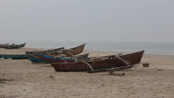 Balıkçı Tekne Goa Sahilinde — Stok video