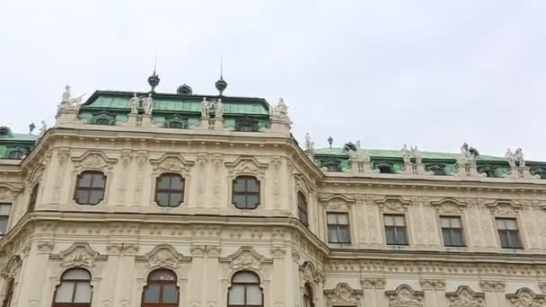 Altbauten in Wien. Europäischer Stil April 2019 Wien, Österreich — Stockvideo