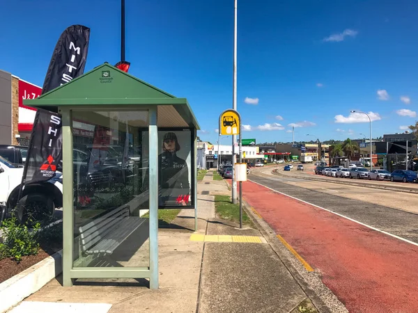 Arrêt de bus dans Brookvale, Sydney, Australie — Photo