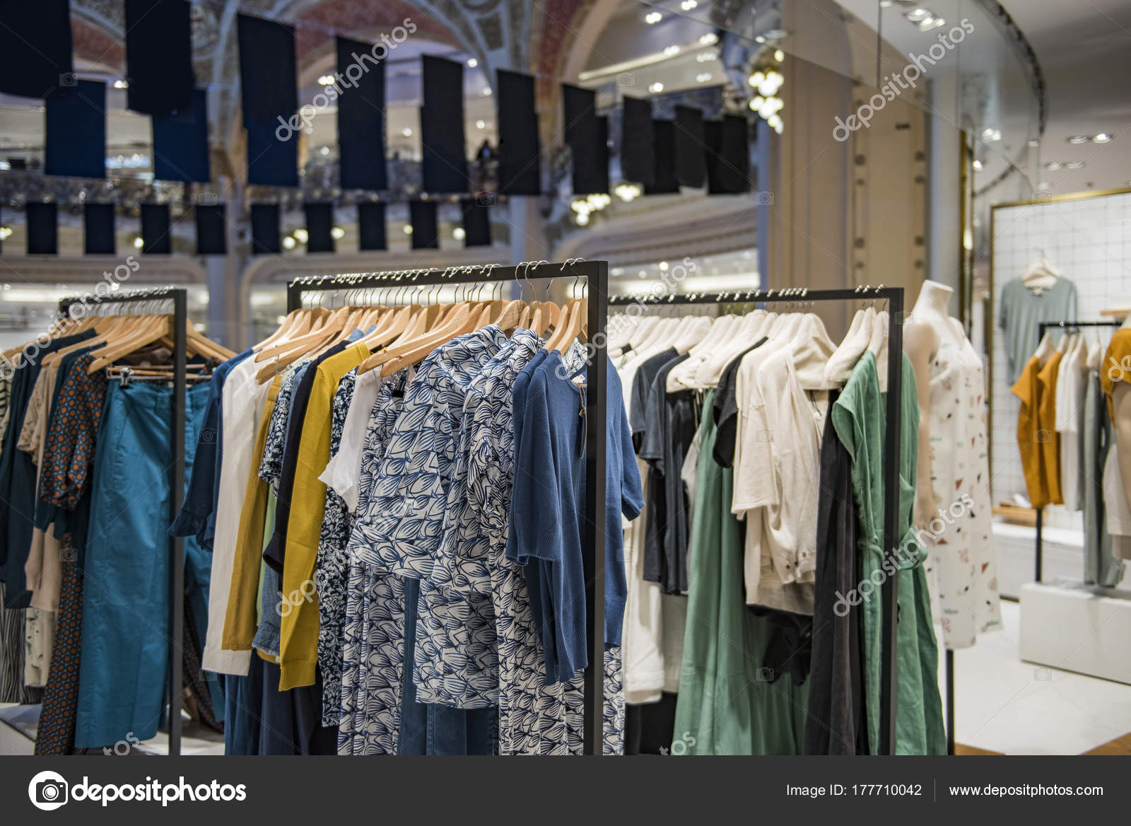 Luxury Female Clothes Shops Shopify Women's Clothing Stores