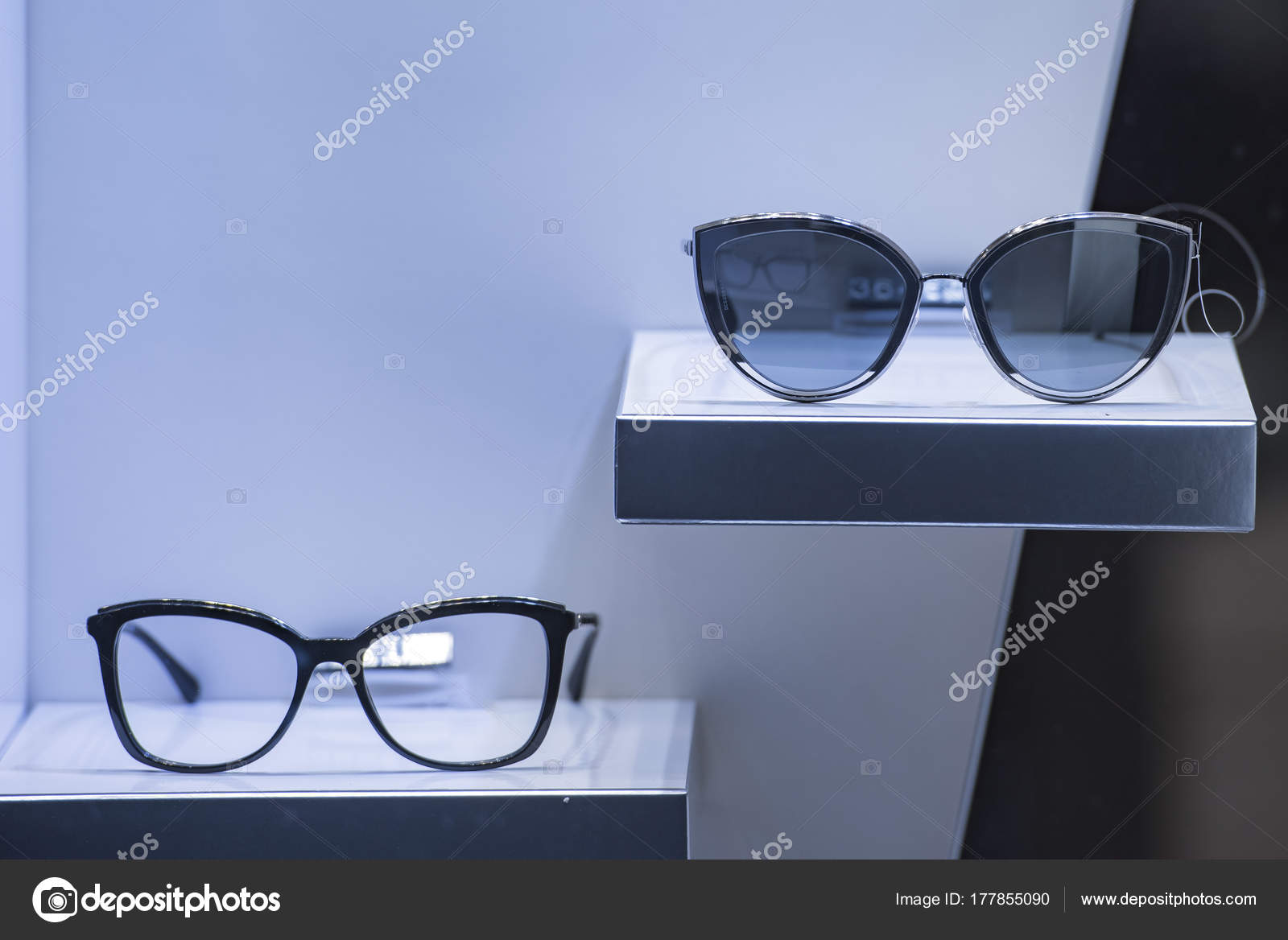 eye glass store