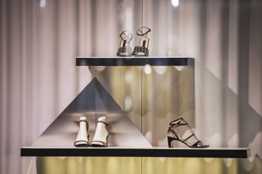 Bir mağaza Paris'te süslü shos