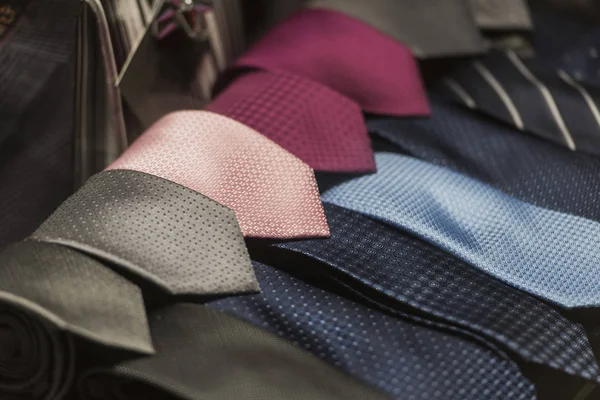 Männer Krawatten Einem Geschäft Paris — Stockfoto