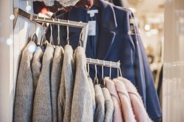 Ayrıntılı giyim mağazası