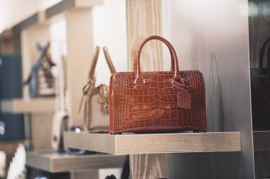 Kadınlar çanta bir moda mağazası