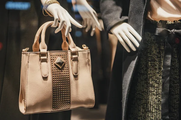 Bolsa Feminina Uma Loja Roupas — Fotografia de Stock