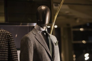 Bir lüks mağaza vitrin olarak uygun