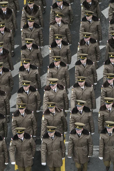 Bukurešť Rumunsko Prosince 2019 Rumunští Vojenští Hasiči Pochodují Před Vítězným — Stock fotografie