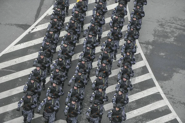 Bukarest Rumänien Dezember 2019 Rumänische Militärfeuerwehrmänner Marschieren Vor Dem Triumphbogen — Stockfoto