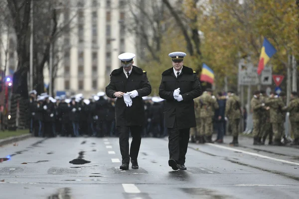 2019年12月1日ルーマニア ブカレスト 2019年12月1日ルーマニア ブカレストでの国慶節中の軍事パレード — ストック写真