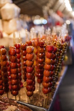 Pekin, Çin 'de bir markette sokak yemekleri..