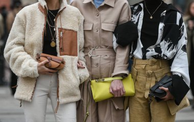 Paris, Fransa - 01 Mart 2019: Moda Haftası 'nda sokak tarzı görünümü - Pfwffw20.