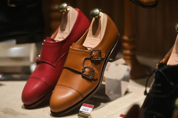 Paris France March 2019 Luxury Man Взуття Магазині Парижі Березень — стокове фото