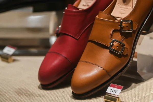 París Francia Marzo 2019 Zapatos Hombre Lujo Una Tienda París — Foto de Stock