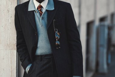 Sokak tarzı kıyafet - giysi ve aksesuarlar