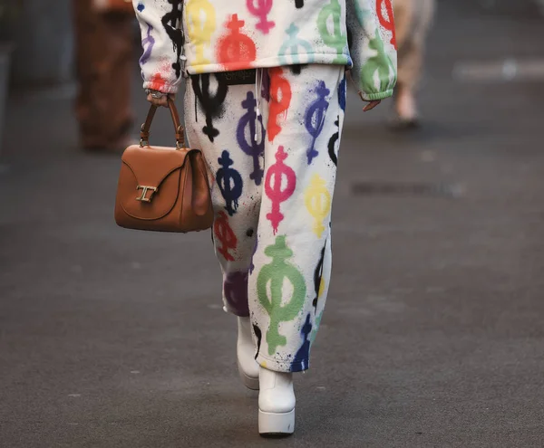 ミラノ イタリア 2020年2月21日 ストリートスタイルの衣装 Streetstyleleftw20 — ストック写真