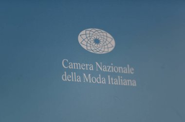 Milan, İtalya - 22 Şubat 2020: Kamera Nationale della Moda Italiana