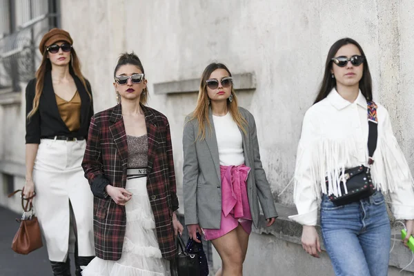 Milan Talya Şubat 2020 Milano Moda Haftası Nda Sokak Tarzı — Stok fotoğraf