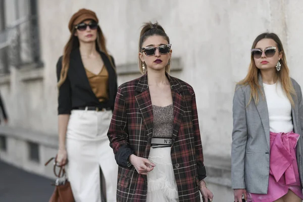 Milan Italy February 2020 Street Style Appearance Milan Fashion Week — Φωτογραφία Αρχείου