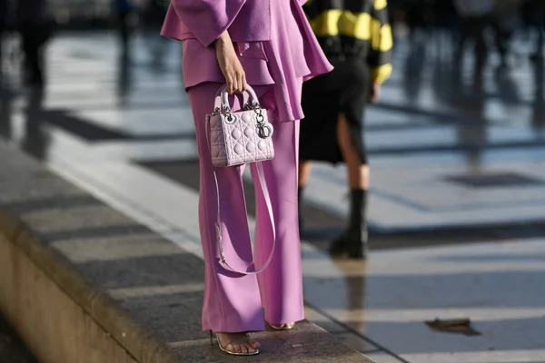 Paris France February 2020 Powder Pink Pattern Handbag Streetstylefw20 — стоковое фото