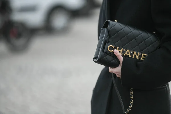 Paris França Março 2020 Bolsa Chanel Couro Preto Streetstylefw20 — Fotografia de Stock