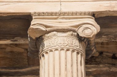 Erechtheion bir iyonik sütun ayrıntılarını