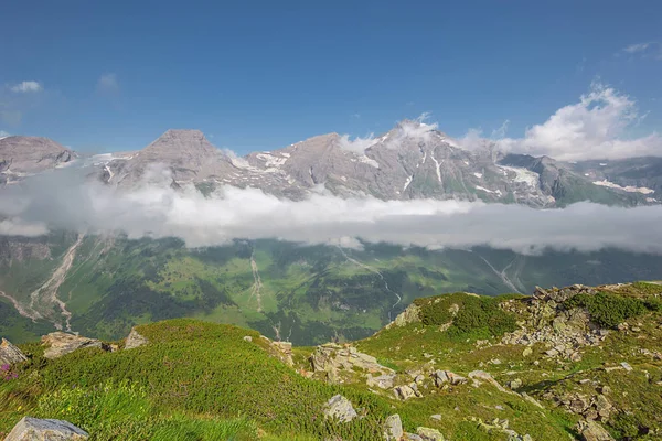 Vista Del Hoher Tenn Atravesando Las Nubes Inferiores Mientras Asciende — Foto de Stock