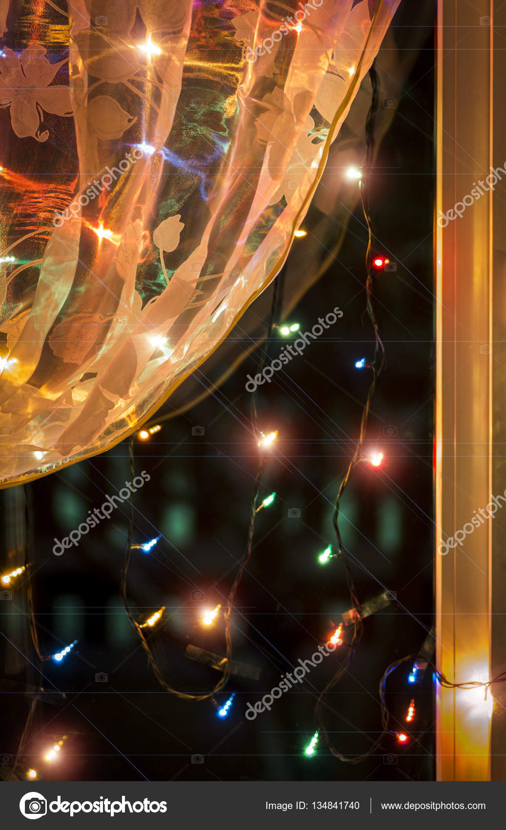 lichterkette fenster — Stockfoto © SV_Production #134841740 lichterkette fenster — Stockfoto © SV_Production #134841740