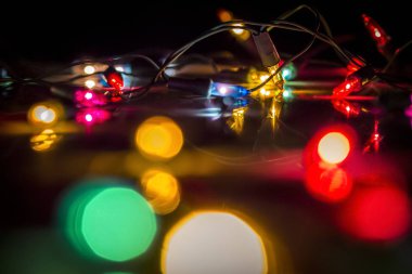 Renkli Noel ışıkları