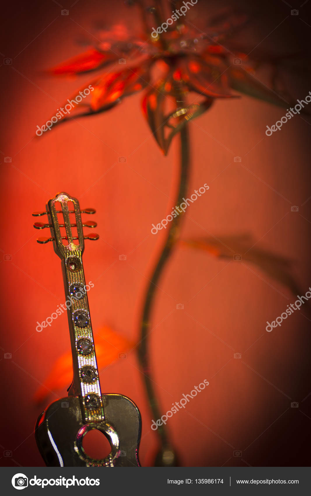 figura-kak-gitara-foto-krupnim-planom