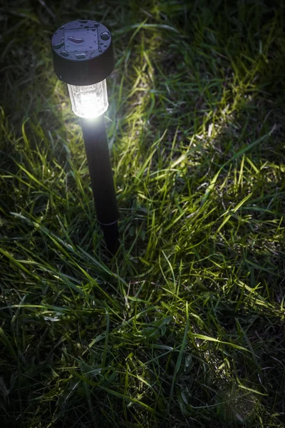 LED-Gartenleuchte — Stockfoto