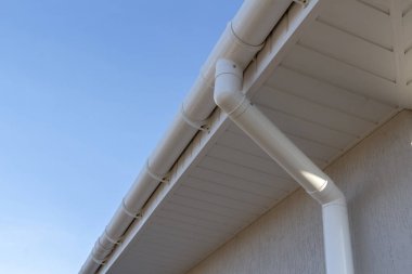 Binanın hendek sistemi.