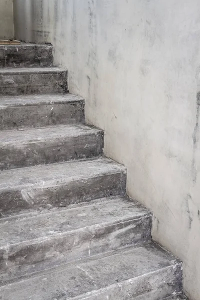 Строящаяся лестница — стоковое фото