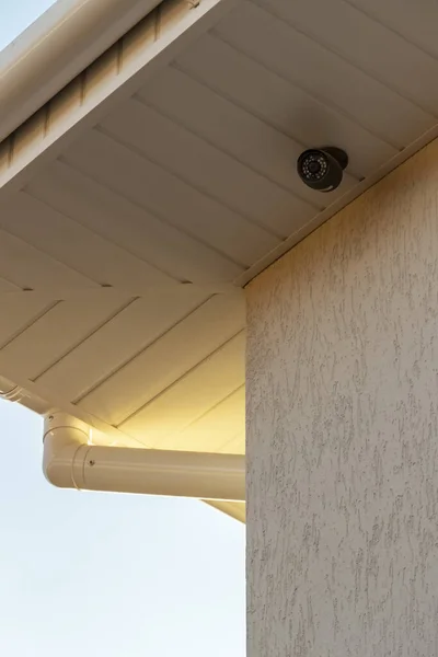 Système Égouts Plastique Blanc Caméra Surveillance Une Maison Privée — Photo