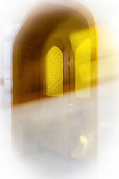 Porta Madeira Com Óculos Amarelos Estilo Árabe Como Uma Abstração — Fotografia de Stock