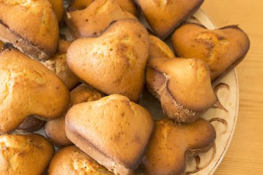 Kalp şeklinde lezzetli kurabiyeler