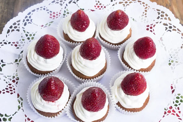 Gâteaux aux fraises — Photo