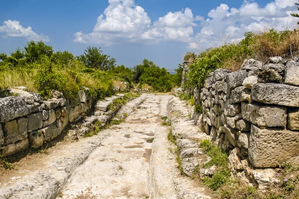 Antik kentin kalıntıları. Chufut-kale. Bahçesaray. Crimea