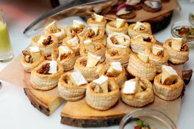  Fındık ve peynir ile tanımlama 