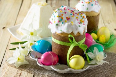 Paskalya arka plan. Tatil masasına - ekmek geleneksel yemek