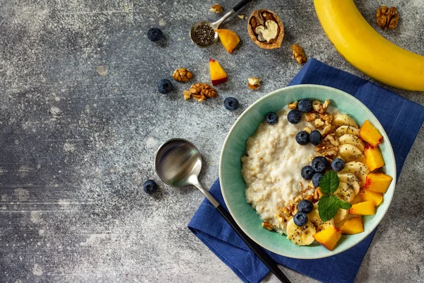 Alimentos saudáveis para Café da manhã, vegetariano e dieta conceito de comida. Oa — Fotografia de Stock