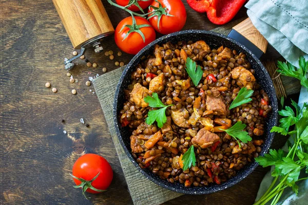 Hint Mutfağı Geleneksel Hint Baharatlı Yeşil Mercimek Baharat Ahşap Bir — Stok fotoğraf