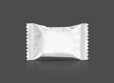 gri arka plan üzerinde izole boş ambalaj şeker plastik poşet