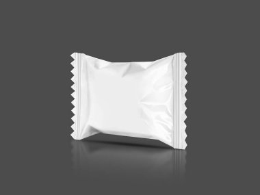 gri arka plan üzerinde izole boş ambalaj şeker plastik poşet